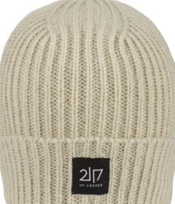 2117 pipo Hemse beige