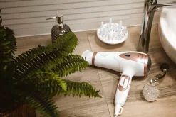 Adler hiustenkuivain 2200 W