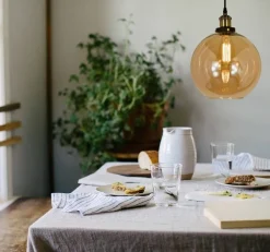Aneta Lighting kattovalaisin Beatrice antiikki/meripihka