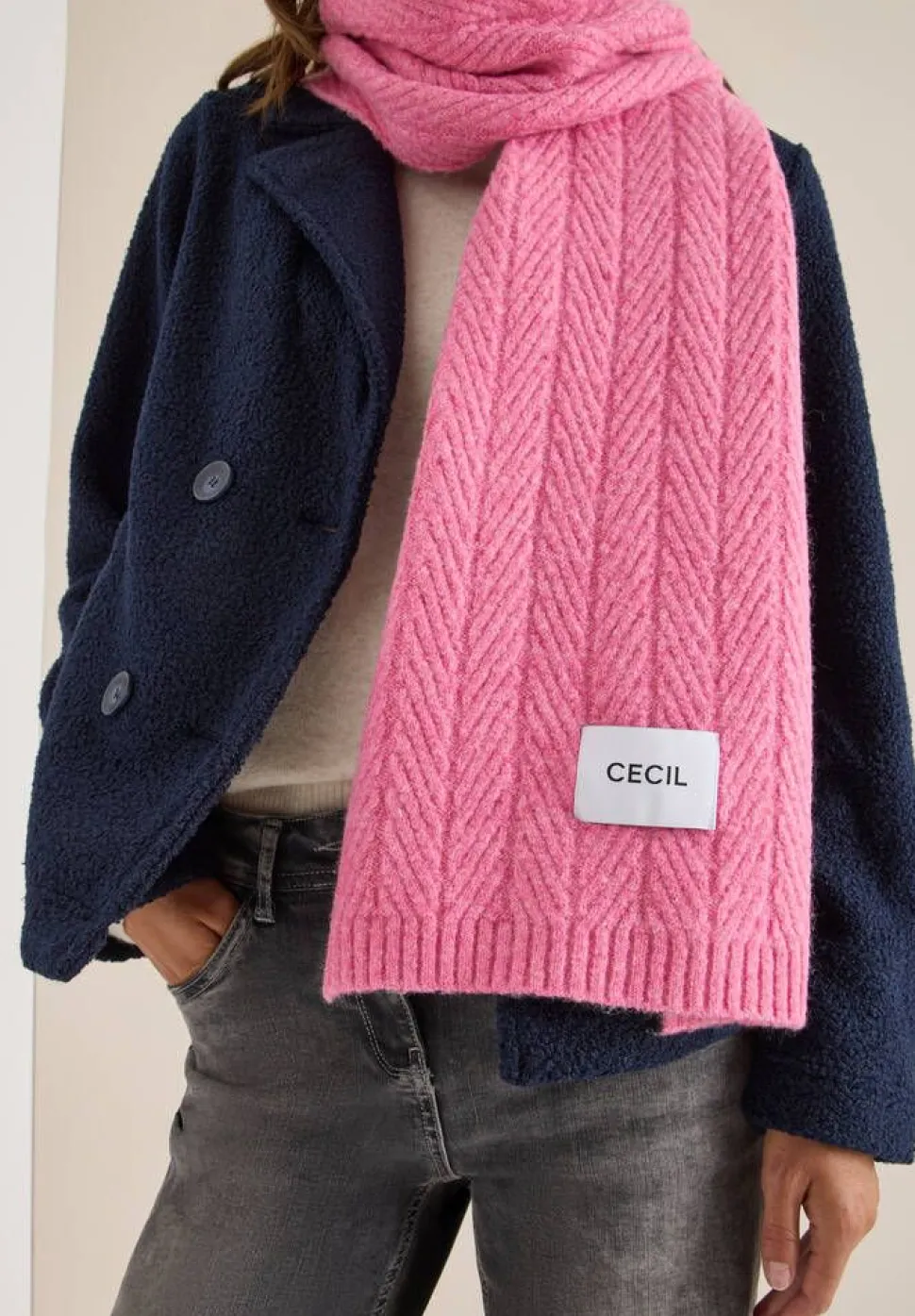 Cecil huivi 572940