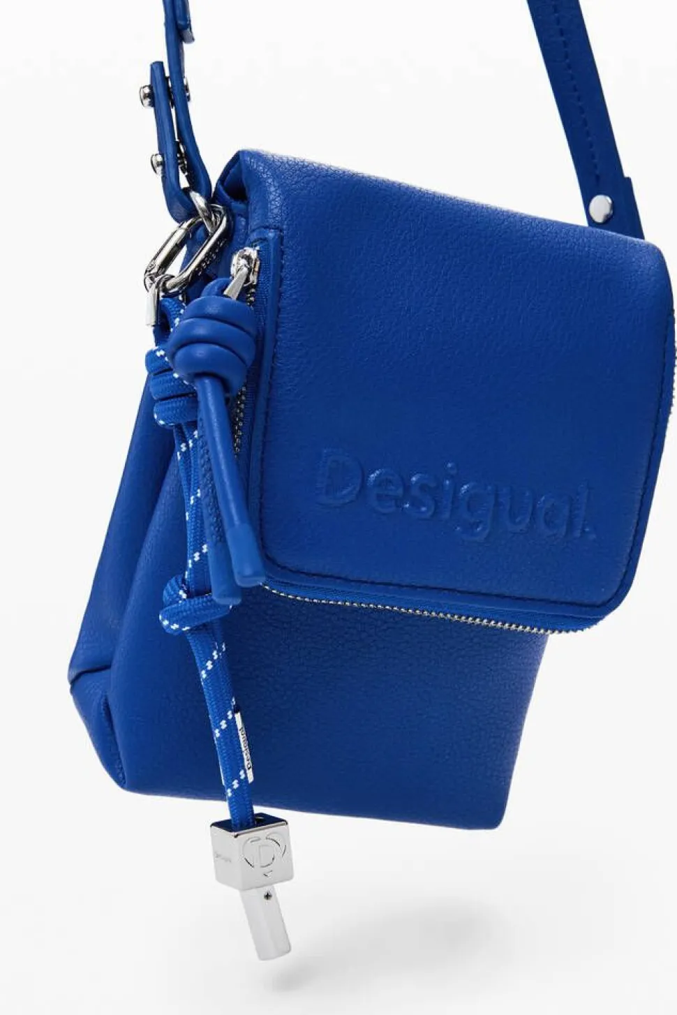 Desigual laukku 25SAYP37/25SAYP45