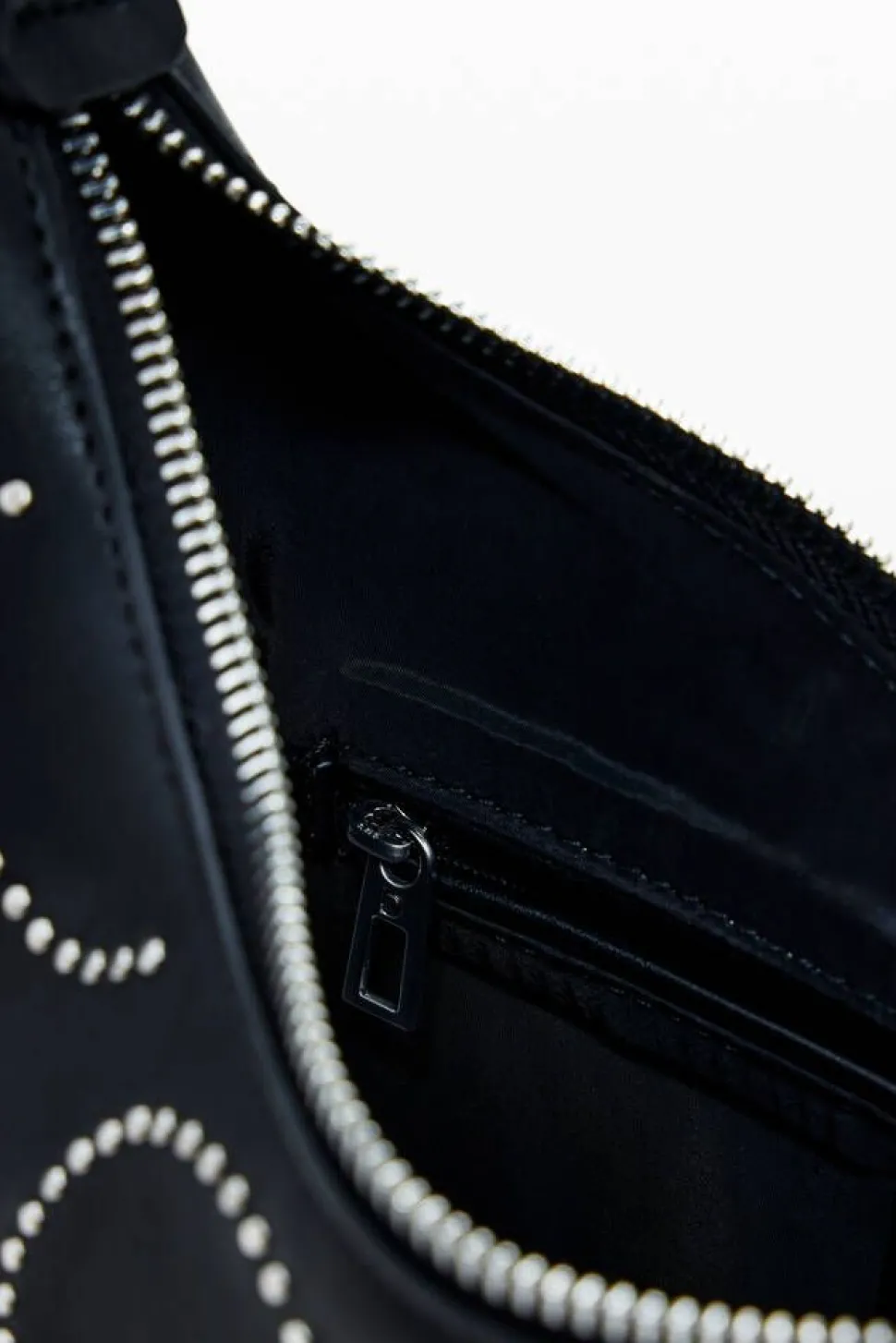 Desigual laukku 25SAXP68