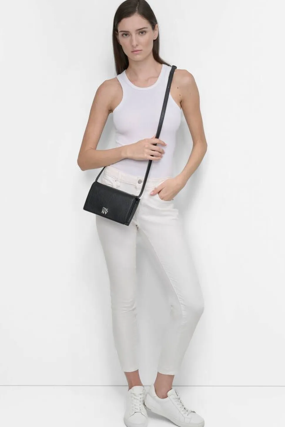 DKNY olkalaukku Etta Wallet On A String BSV