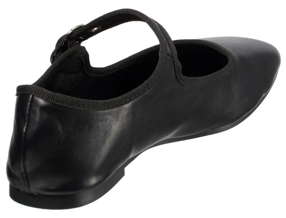 Essentials x Ulanka ballerinat Rosae BLK