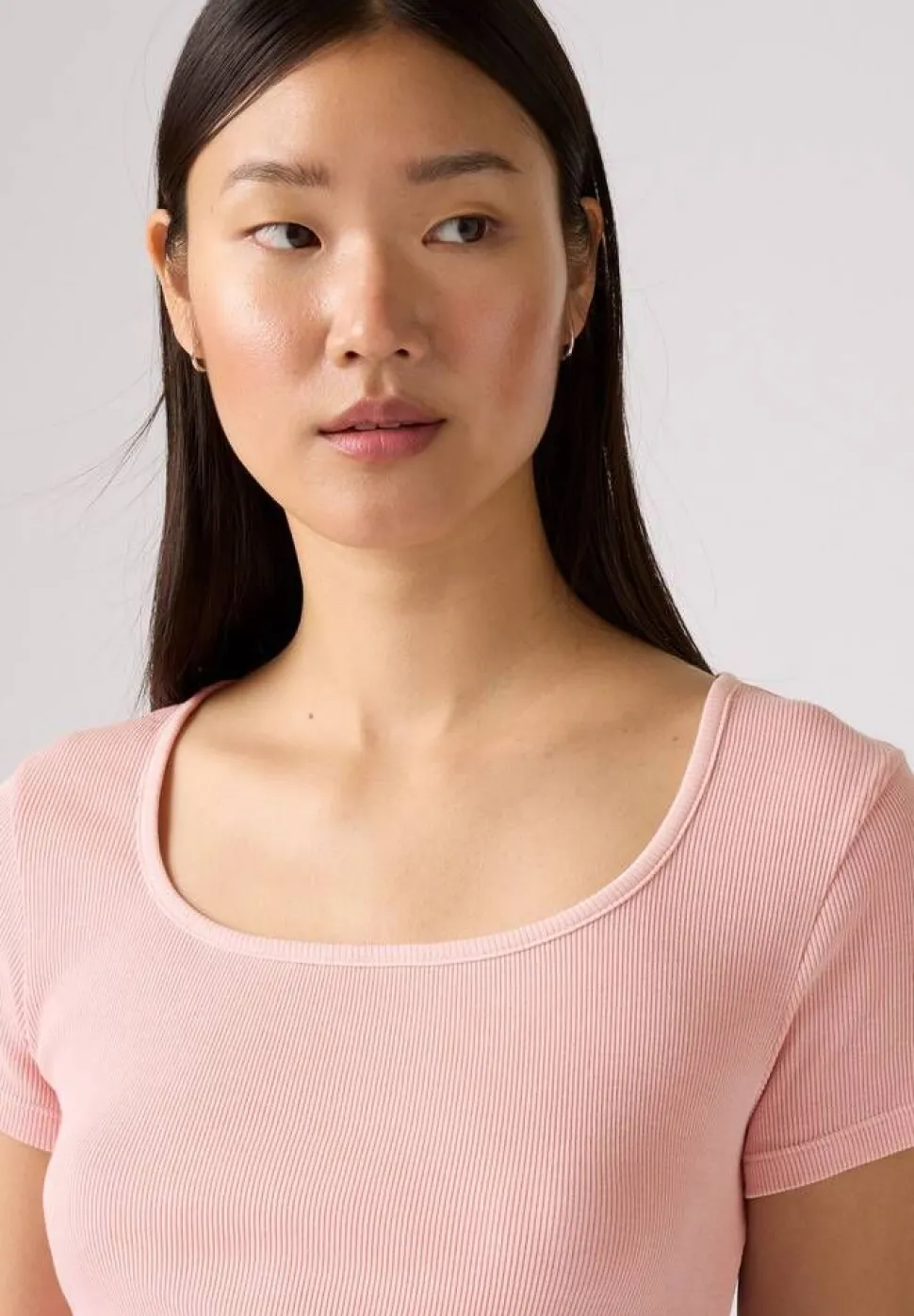 Levi's t-paita Essential Sgrd Neck Tee