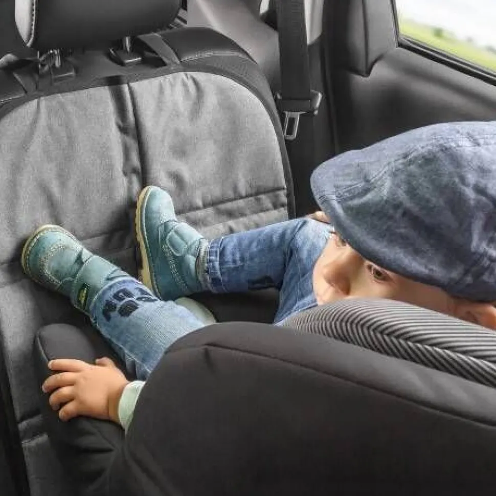 Reer TravelKid Maxi Protect istuinsuoja takapenkin selkänojaan