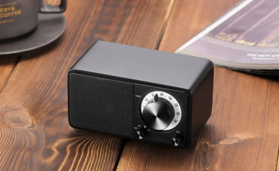 Sangean pöytäradio WR-7 Bluetooth-yhteydellä, musta SAN99506