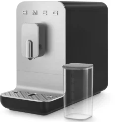 Smeg kahviautomaatti maitokannulla BCC13BLMEU, musta