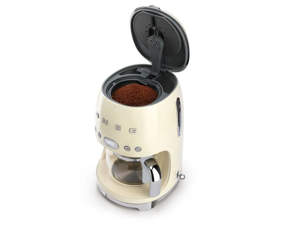 Smeg kahvinkeitin DCF02CREU kerma