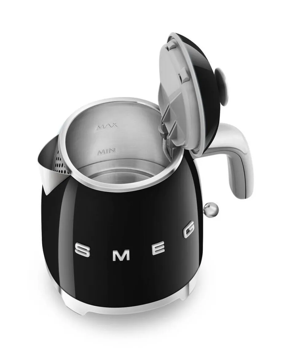 Smeg vedenkeitin KLF05BLEU 0,8 L musta
