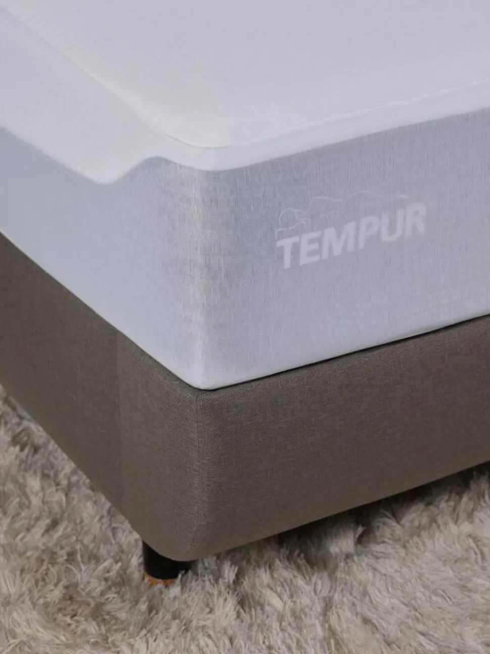 TEMPUR 105x220x17 cm muotoonommeltu suojalakana Cooling TENC