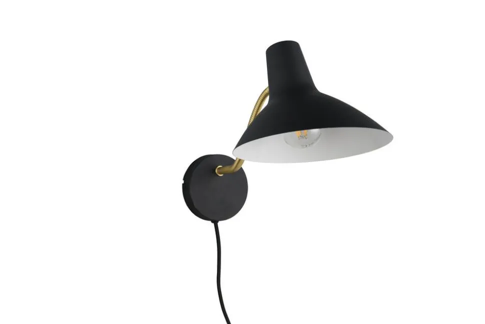 Trio Lighting seinävalaisin Traveller E27 mattamusta/mattame