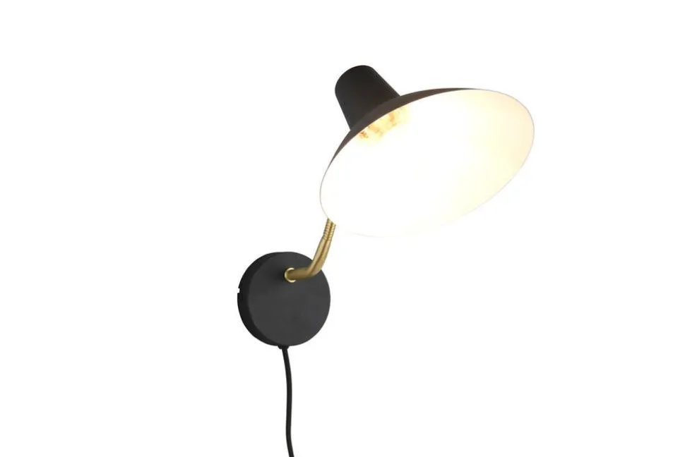 Trio Lighting seinävalaisin Traveller E27 mattamusta/mattame