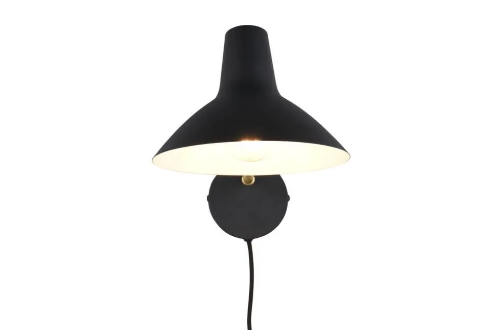 Trio Lighting seinävalaisin Traveller E27 mattamusta/mattame