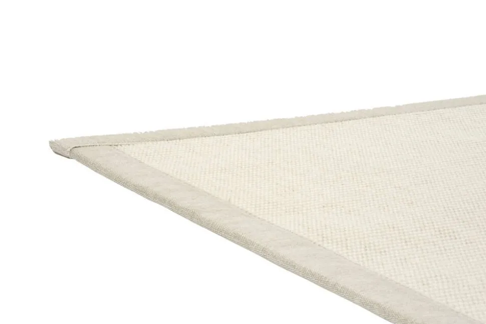 VM-Carpet Esmeralda 71 valkoinen, 133*200 cm, kantti 009 B